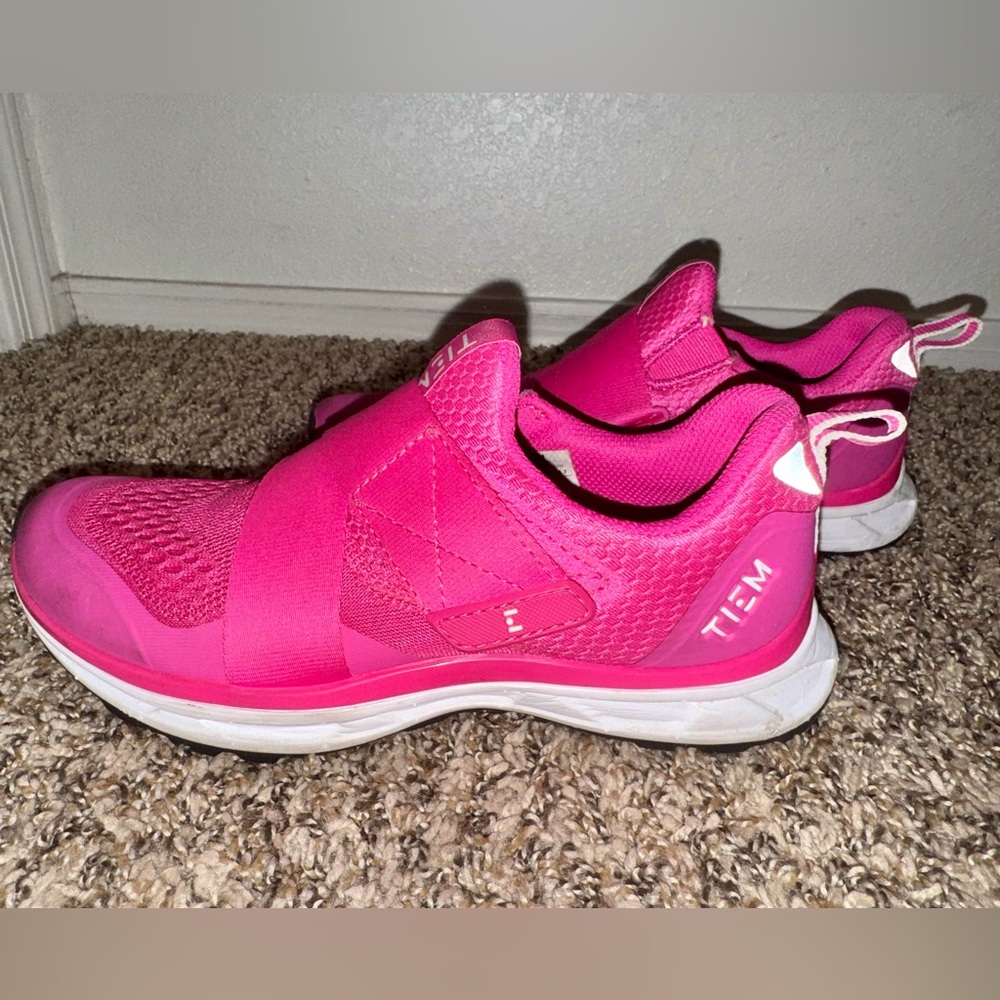 Size 7 HOT PINK Tiems. With SPD Clips.